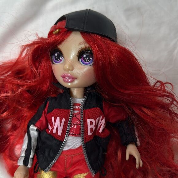 Rainbow High Series 1 Ruby Anderson Doll. - Picture 3 of 7